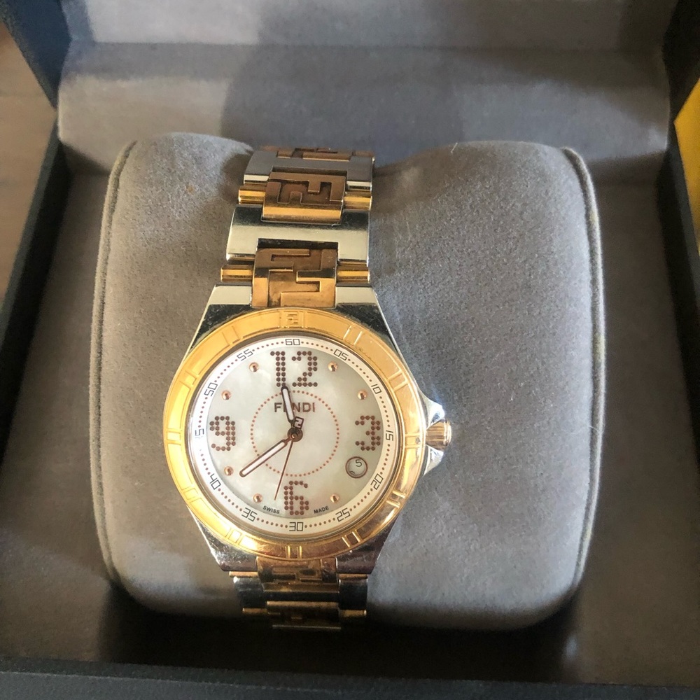 Fendi watch - Picture 3 of 3